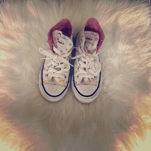 Used hello kitty Converse